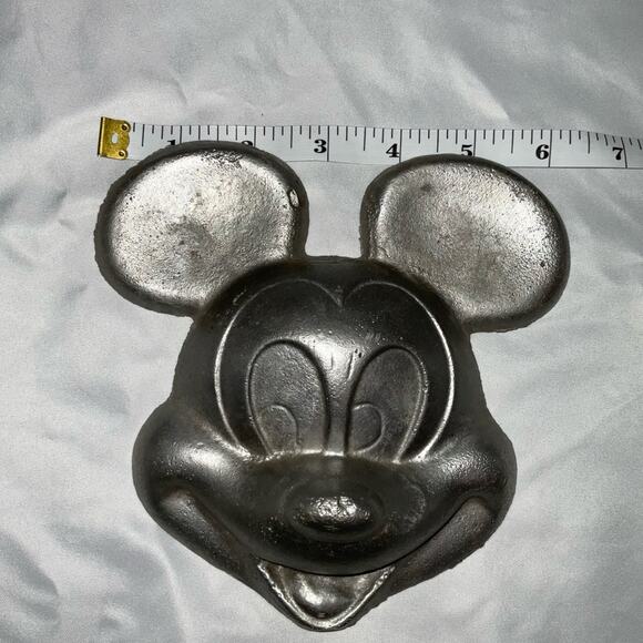 Vintage Disney Mickey Mouse Silver Wall Plaque 1950s Collectible Metal Decor - Picture 2 of 10